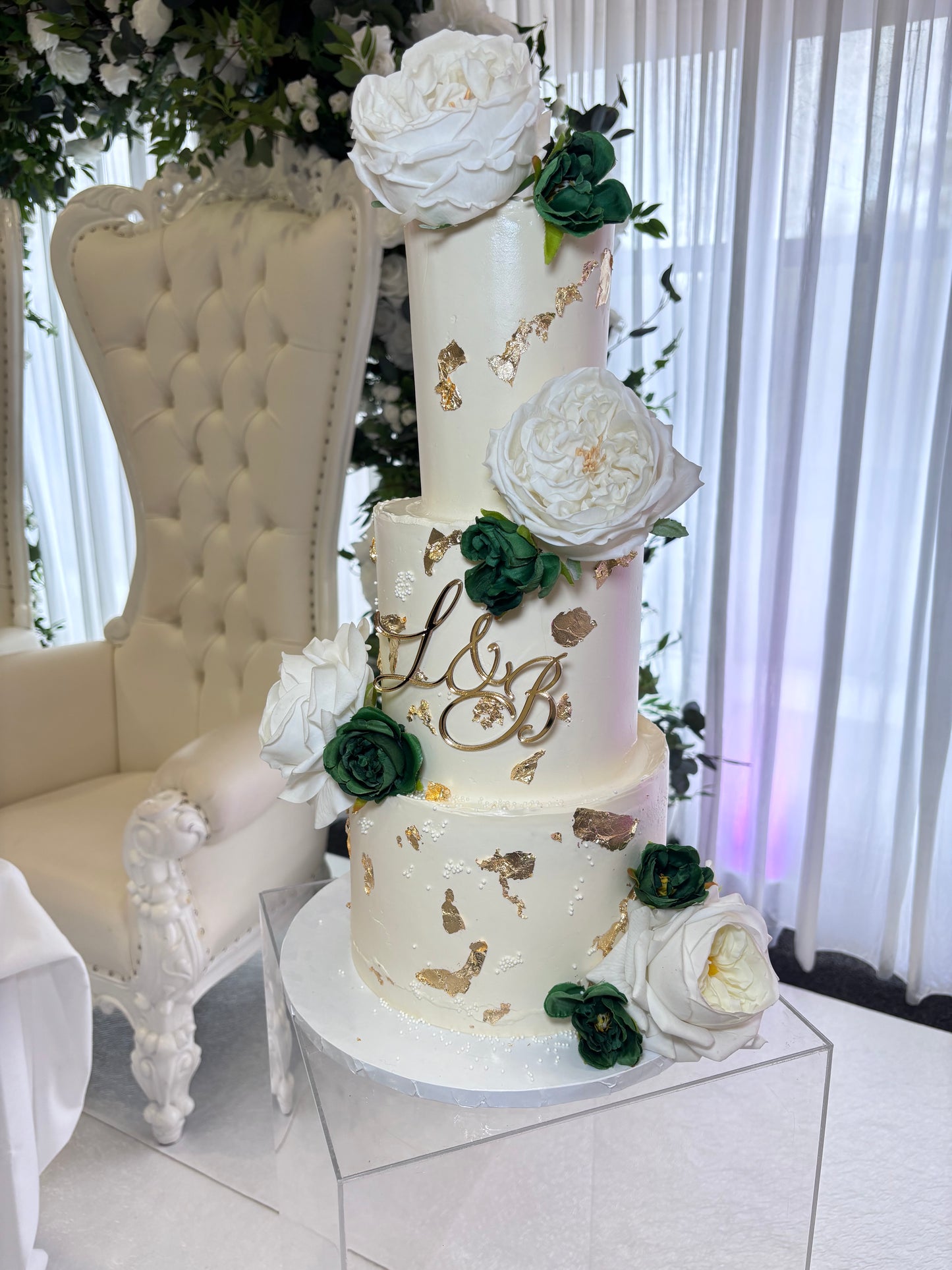 3 tier wedding cake