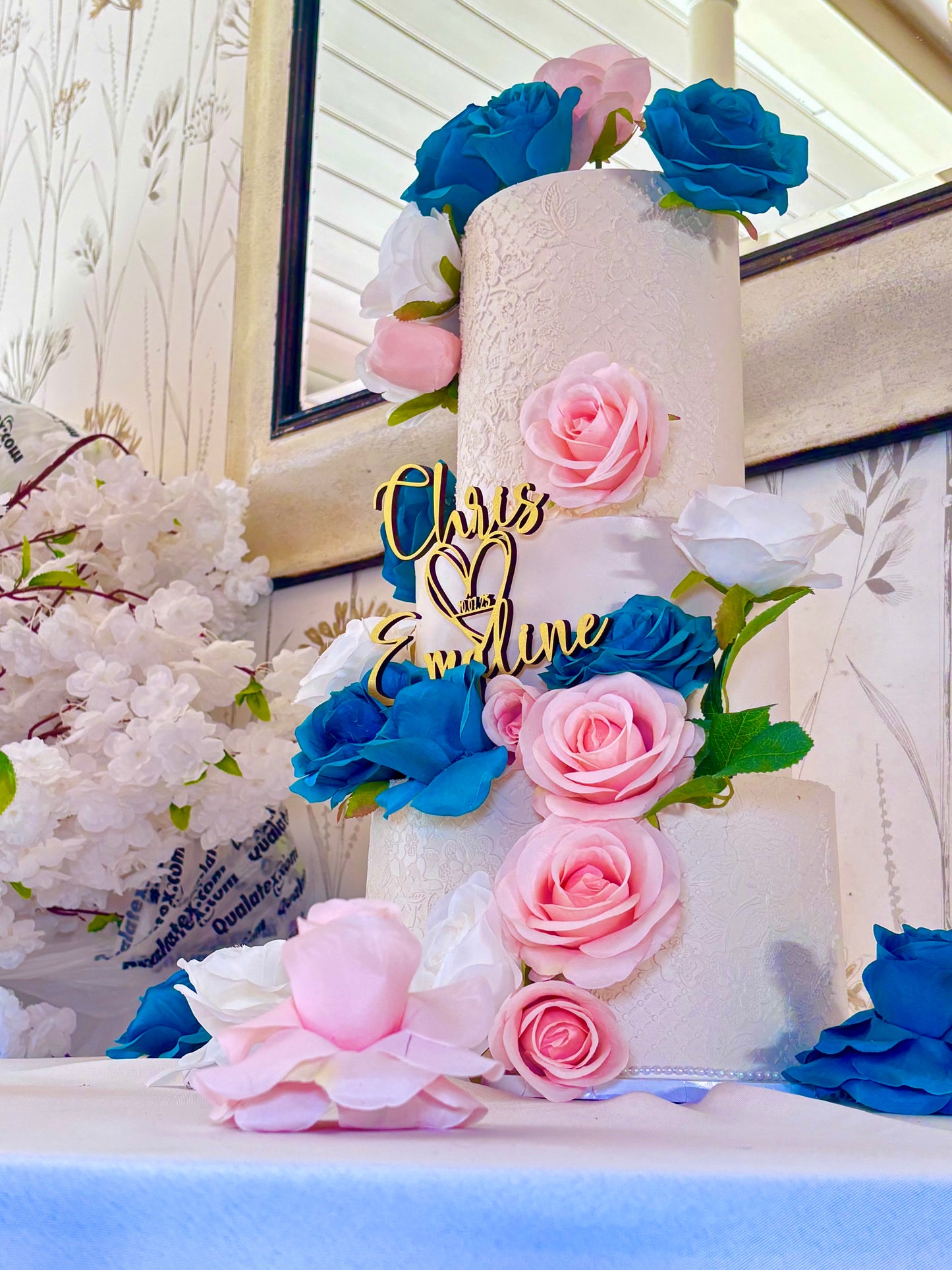 3 tier wedding cake
