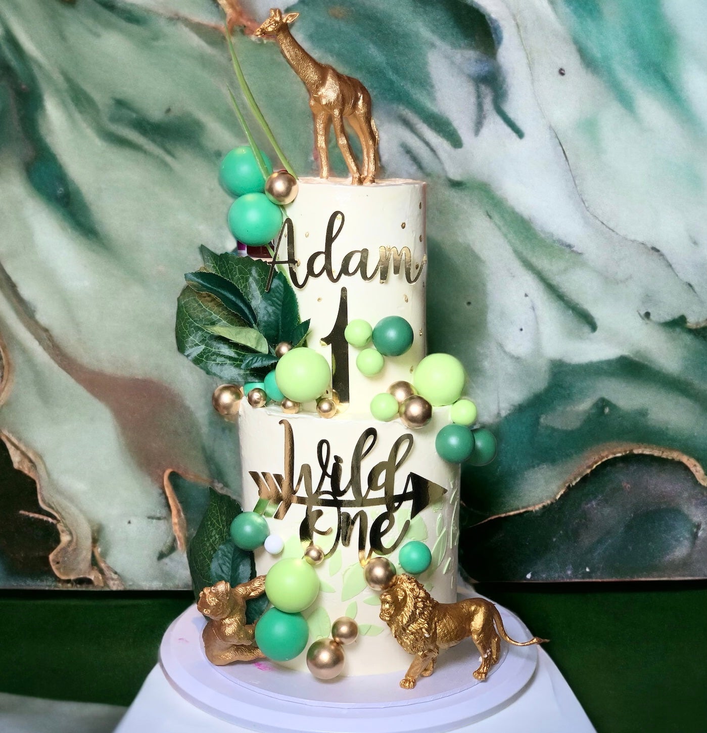 2 tier Jungle theme cake