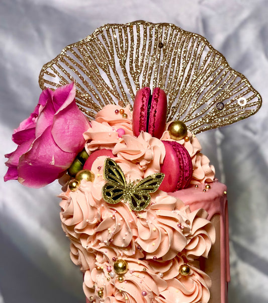 Pink macaron dream 🎀 4 inch tall cake